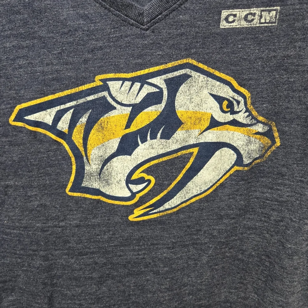 NHL CCM Nashville Predators T-Shirt Size XL Hockey